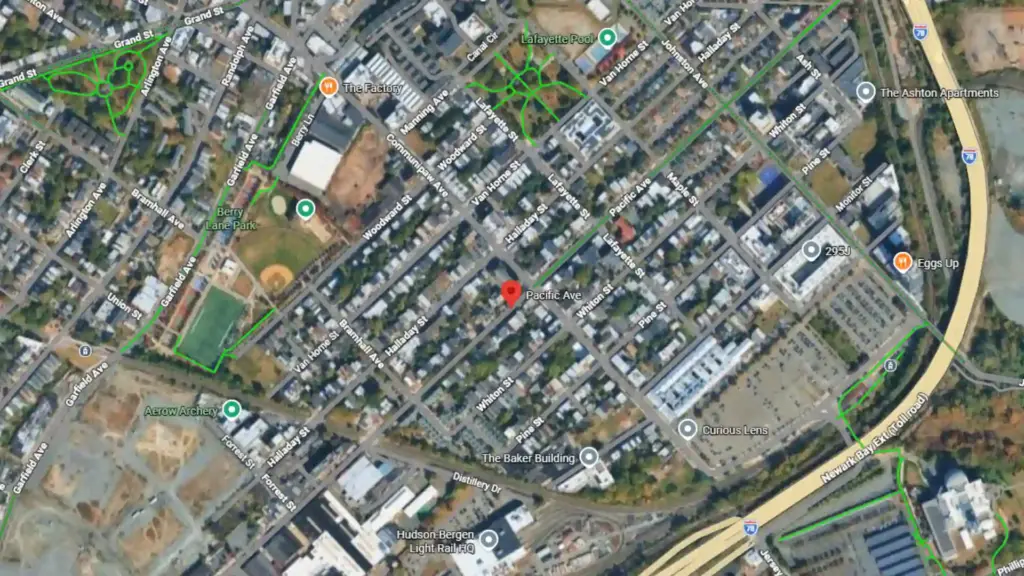 truck reportedly strikes traffic signal near pacific avenue light rail crossing in jersey city