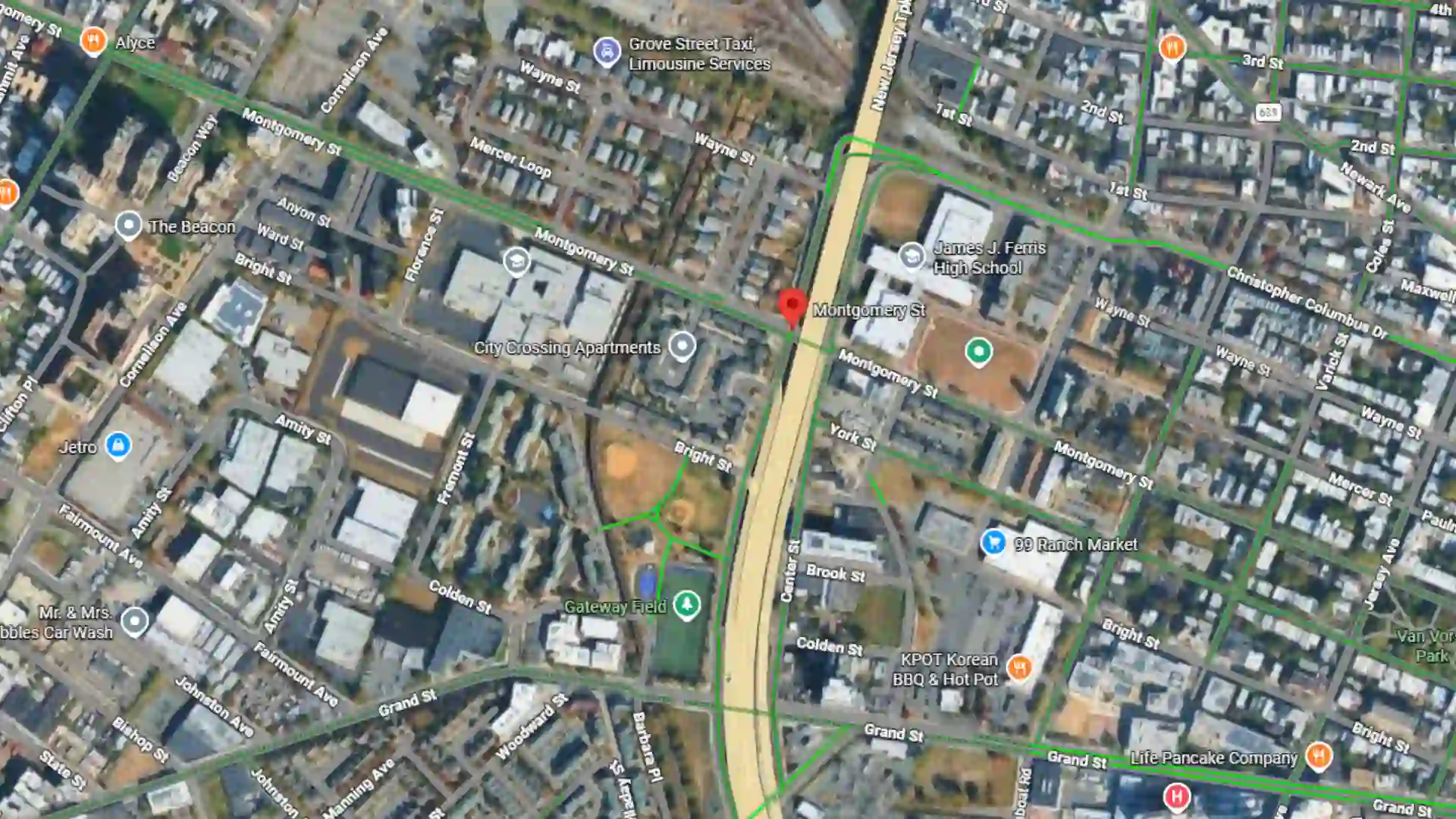 two car crash reported on montgomery street