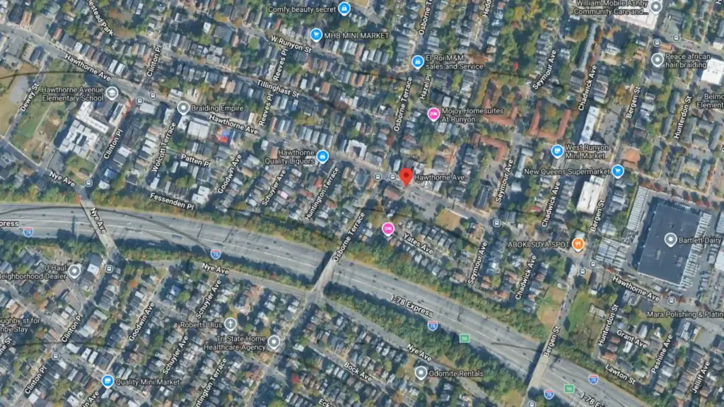 two car crash with fleeing driver located on hawthorne avenue in newark