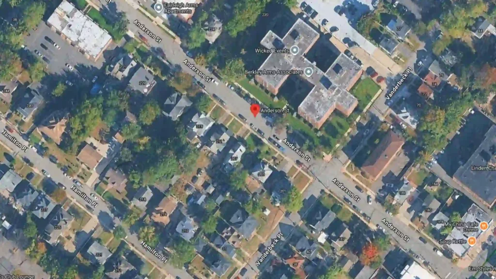 vehicle crash reported near anderson street and west street
