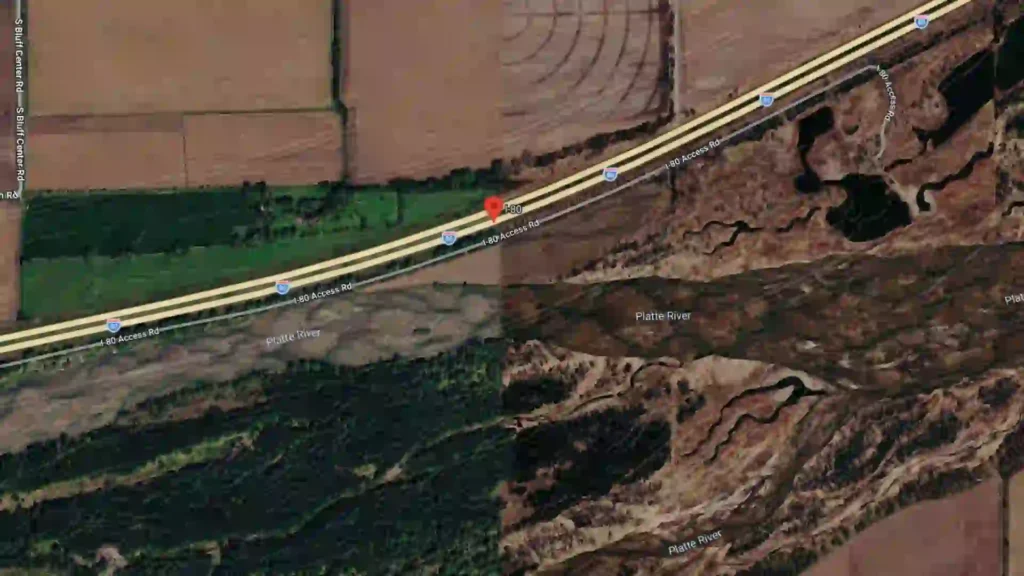 vehicle reportedly enters water near interstate 80 in hackensack